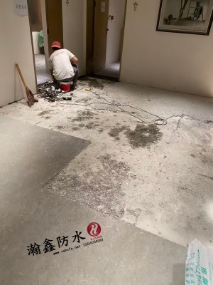会所门口、卫生间门口石材反碱，拆了才找我，早找我不用拆(图1)